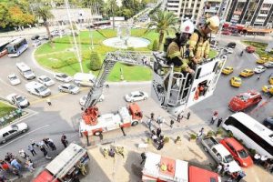 İzmir'de itfaiyeden nefes kesen tatbikat