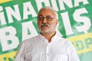 HDP'li Olu&ccedil;: Erdoğan kendini padişah zannediyor
