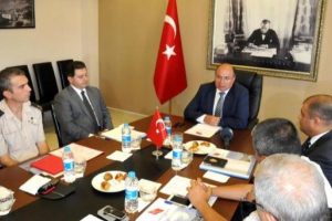 Vali &Ccedil;i&ccedil;ek, Bodrum'daki hasar tespit rakamlarını a&ccedil;ıkladı