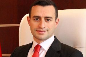 Kaymakamdan sosyal medyayı sallayan mesaj