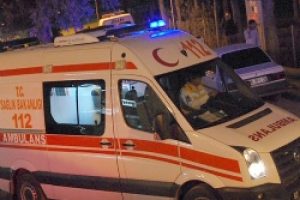Otomobilin &ccedil;arptığı kadın &ouml;ld&uuml;