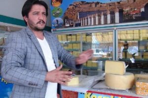 Karslı kaşar satıcıları 'nefes izni' istedi