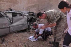 &Ouml;ğretim &uuml;yeleri kaza yaptı: 1 &ouml;l&uuml;, 1 yaralı