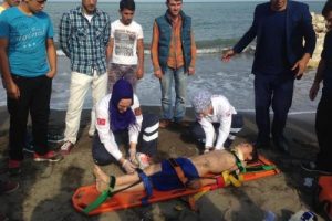 11 yaşındaki &ccedil;ocuk boğulma tehlikesi ge&ccedil;irdi