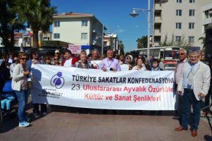 Engelliler 23'&uuml;nc&uuml; kez Ayvalık'ta buluştu