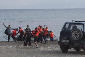 Aile k&ouml;klerini araştırmak i&ccedil;in gitti, umuda yolculuğu g&ouml;r&uuml;nt&uuml;ledi