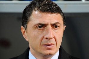 Trabzonsporlu taraftarlar takımlarına tepki g&ouml;sterdi
