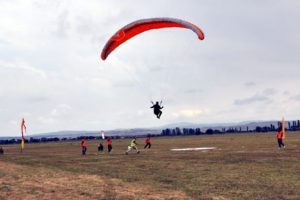 Yama&ccedil; Paraş&uuml;t&uuml; T&uuml;rkiye Şampiyonası, Eskişehir'de başladı