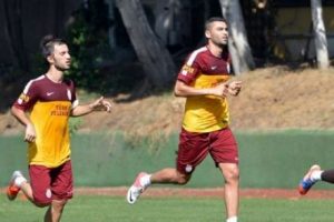 Galatasaray'da Burak Yılmaz, &ccedil;alışmalara başladı