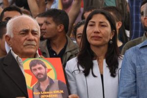 HDP'li vekilin kayınbiraderi &ccedil;atışmada &ouml;ld&uuml;r&uuml;ld&uuml;
