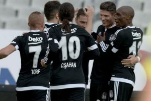 Gomez'den 3.9 milyonluk goller!