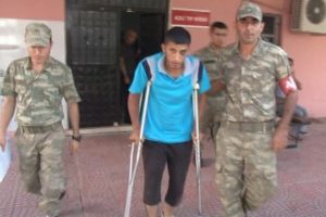 Askerden geldi, polise molotof attı