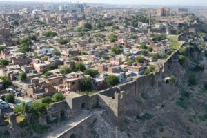 Tarihi surlar &ccedil;atışmalarda zarar g&ouml;rd&uuml;