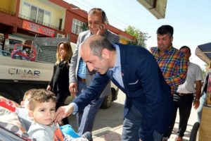 "AK Parti tarımla ge&ccedil;inenleri kalkındırmadı"