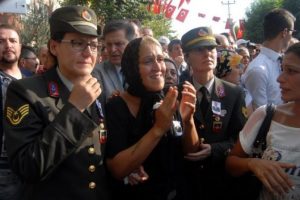 Şehit eşinin acısıyla, sessizliğe mahkum oldu