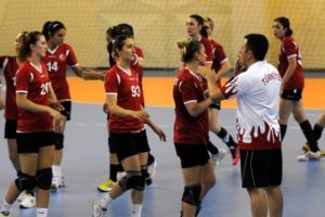 Milli hentbolcular zoru başarmak istiyor