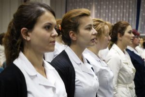 Bursa'da Uludağ &Uuml;niversitesi Tıp Fak&uuml;ltesi Hastanesi'ne 100 hemşire takviyesi