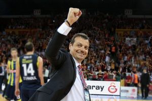 Ergin Ataman, hastaneye kaldırıldı