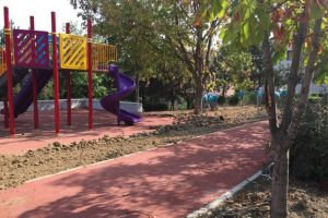 Bursa Nil&uuml;fer'de parklar yenileniyor