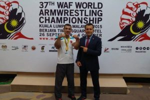 Engin Terzi'nin bileği bükülmüyor