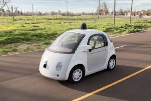 İşte Google'ın en yeni s&uuml;r&uuml;c&uuml;s&uuml;z otomobili