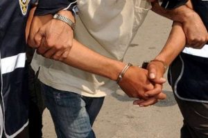 Bursa'da &ccedil;ocuğuna hırsızlık yaptırdığı iddia edilen aileye g&ouml;zaltı