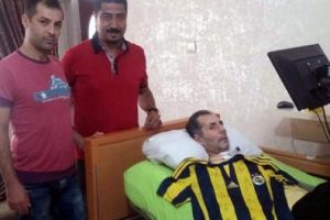 Fenerbah&ccedil;e'den ALS hastası antren&ouml;re 'ge&ccedil;miş olsun" mesajı