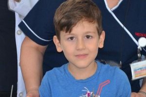 6 yaşında l&ouml;semiyi yendi