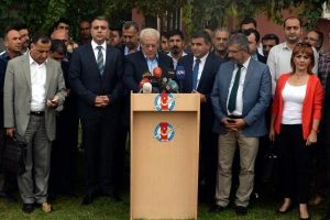 Diyarbakır'daki 20 STK'dan 'ateşkes' &ccedil;ağrısı