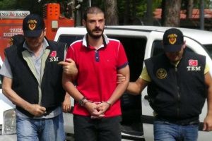 Devlet b&uuml;y&uuml;klerine suikast hazırlığı yapan 2 ş&uuml;pheliye g&ouml;zaltı