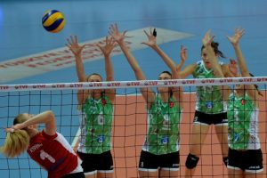 Cengiz G&ouml;ll&uuml; Voleybol Turnuvası s&uuml;r&uuml;yor