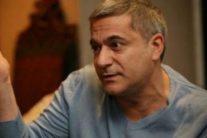 Mehmet Ali Erbil k&ouml;r k&uuml;t&uuml;k aşık...