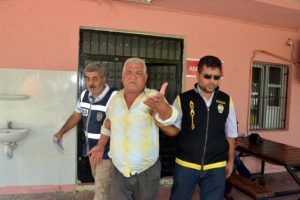 Para karşılığı ilişkiye girdiği kadını erkeklere pazarlamış