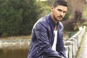 Tolgahan Sayışman'ın paylaşımları artık İngilizce...