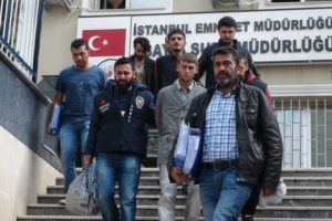 Hırsızlar kurban kesip bol kazan&ccedil; dilemişler