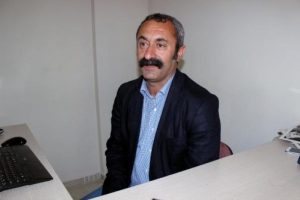 Kom&uuml;nist belediye başkanı, Uludere'de cami onaracak