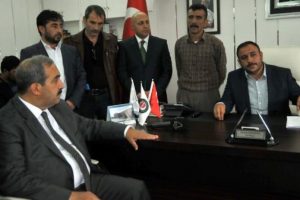 Demir &Ccedil;elik'te &uuml;retim durdu, iş&ccedil;iler zor durumda kaldı