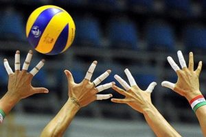 Cengiz G&ouml;ll&uuml; Voleybol Turnuvası'nda şampiyon Proton Saratov