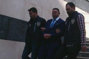 Kendisini d&ouml;ven arkadaşını &ouml;ld&uuml;rm&uuml;ş