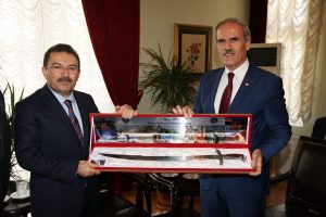 İ&ccedil;işleri Bakanı Altınok, B&uuml;y&uuml;kşehir'de