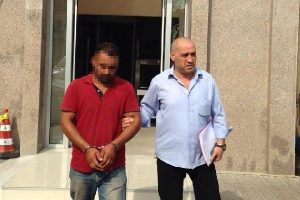 Parti il ve il&ccedil;e başkanı yağmaya teşebb&uuml;sten tutuklandı