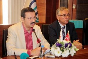 TOBB Başkanı Hisarcıkloğlu'ndan 'karşılıksız &ccedil;ek' uyarısı
