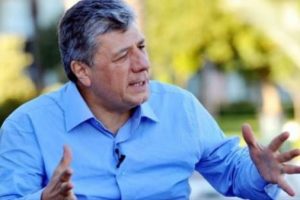 Mustafa Balbay Cumhuriyet'ten kovuldu