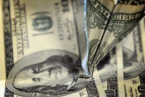 ABD faiz artırımında "bekleme" sinyaliyle dolar 2.90 liranın altında