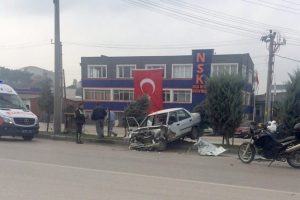 Bursa'da asit tankeri otomobili bi&ccedil;ti!