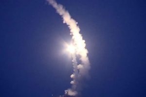 ABD: Rus f&uuml;zeleri İran'ı vurdu