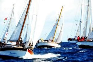 Bodrum'da yelkenli ahşap yat yarışları heyecanı