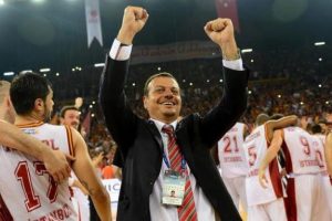 İşte şampiyon antren&ouml;rler! Rekor kimde?