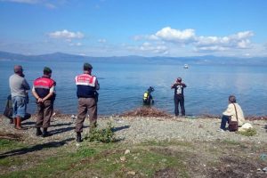 Bursa'da kayıp emlak&ccedil;ı kadın İznik G&uuml;l&uuml;'nde aranıyor