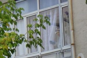 12 yaşındaki kız &ccedil;ocuğu evinde boğazı kesilerek &ouml;ld&uuml;r&uuml;ld&uuml;